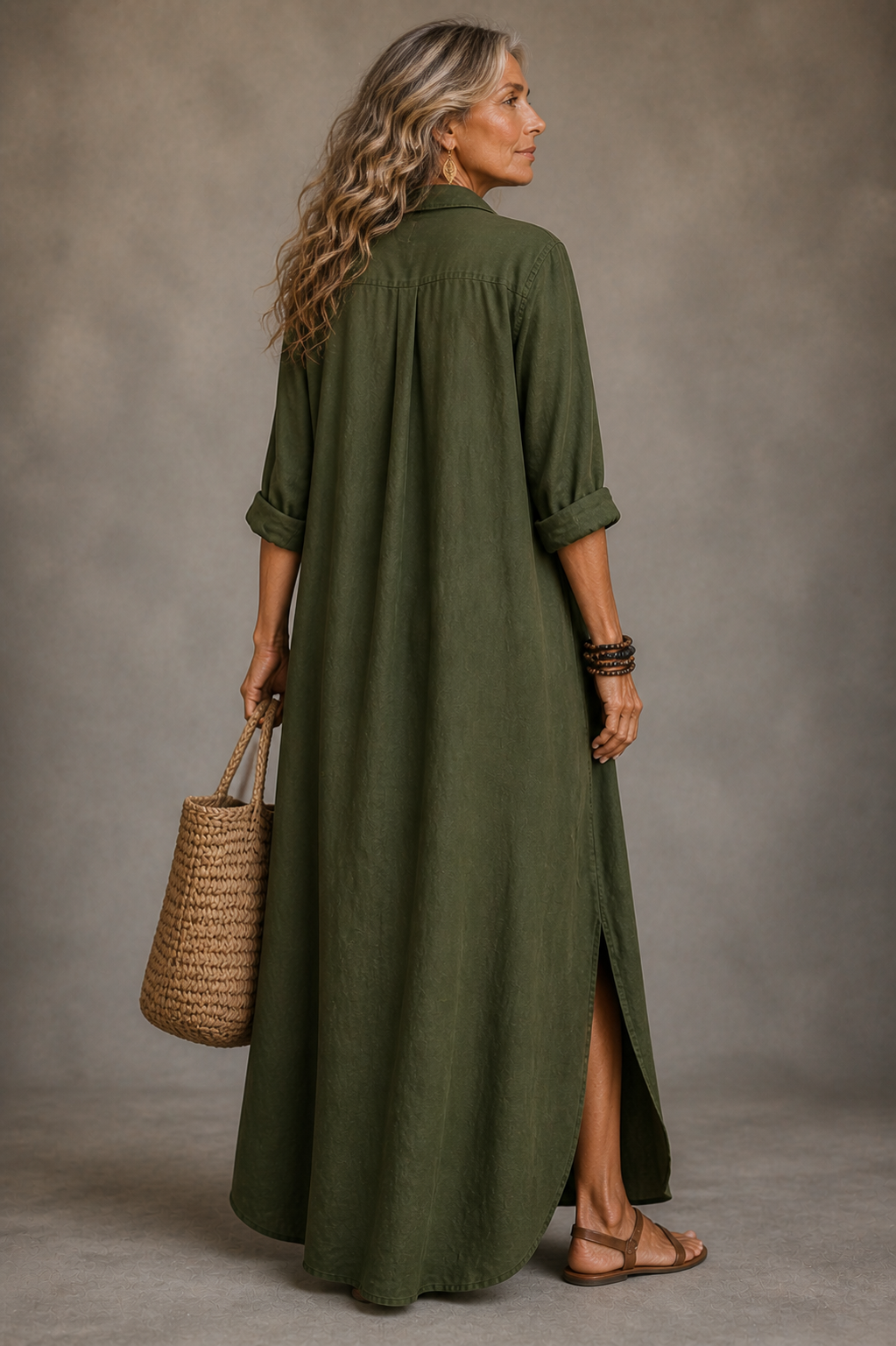 Soline | Relaxed V-Neck Button Maxi Dress