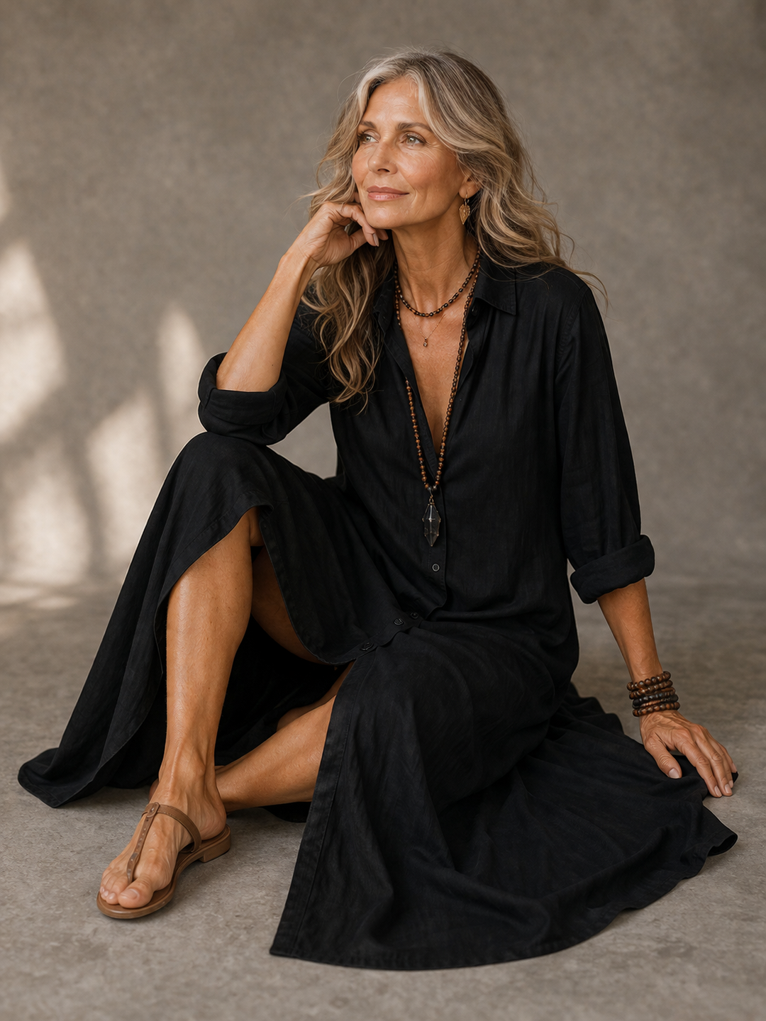 Soline | Relaxed V-Neck Button Maxi Dress